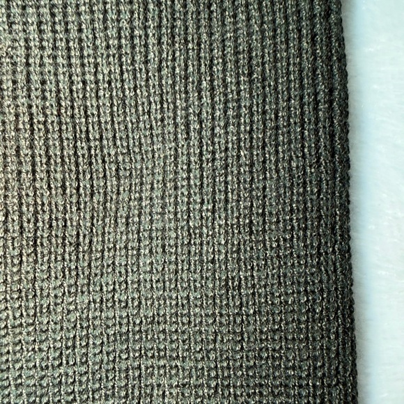 Stylish Sleeveless Green Romper - Picture 12 of 12